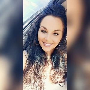 Meet your Posher, Vicky